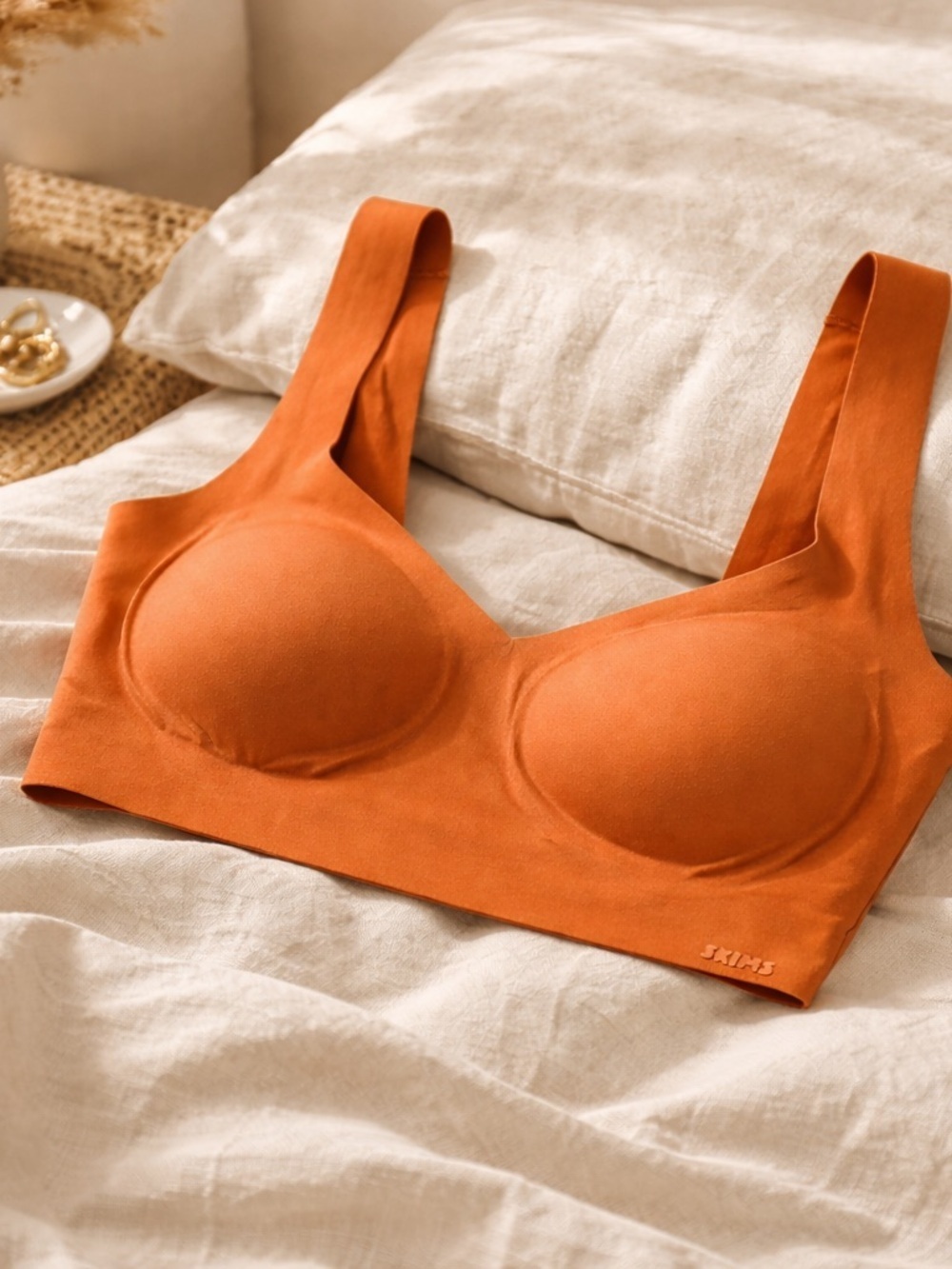 SKIMS Sculpting Wireless Bra S Seamless Support Terracotta